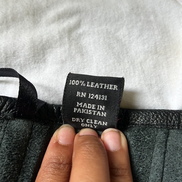 32 inch Black 100% Leather corset - Picture 6 of 6